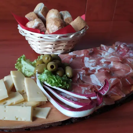 Al Pino Hotel